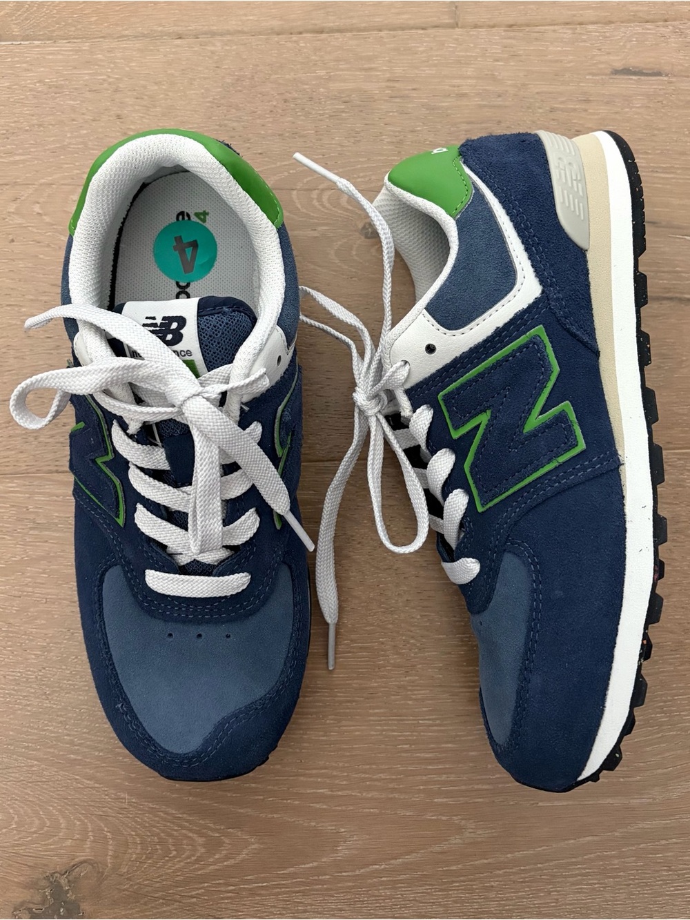 NEW New Balance 574 sneakers